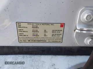 2013 Tesla Model S z VIN 5YJSA1CG0DFP22533, wystawiony jako IAAI lot #42519702 z przebiegiem 168 313 mil mil oraz . Historia ofert i sprzedaży dostępna na DreamBid. Obrazek 9.