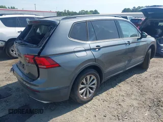 2019 Volkswagen Tiguan S с VIN 3VV1B7AX4KM085980, выставлен на аукционе IAAI как лот 42156717 с пробегом 103 104 миль миль и . История ставок и продаж доступна на DreamBid. Изображение 4.
