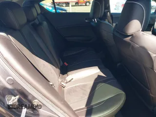 2019 Acura ILX w/Premium/A-Spec Pkg with VIN 19UDE2F8XKA005491, listed as a IAAI auction lot 41949481 with 44,282 mi miles. Bid and sale history available at carsss.com. Image 8.