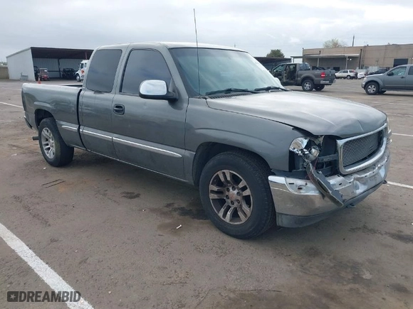 2002 GMC Sierra 1500 SLE with VIN 2GTEC19V121231109, listed as a IAAI auction lot 41906878 with 237,729 mi miles. Bid and sale history available at carsss.com. Image 1.
