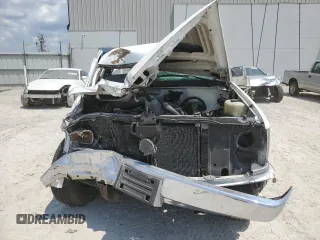 1988 Chevrolet Silverado 3500 z VIN 1GCGC34K3JE141720, wystawiony jako Copart lot #53824654 z przebiegiem 194 390 mil mil oraz Nie do naprawy. Historia ofert i sprzedaży dostępna na DreamBid. Obrazek 5.