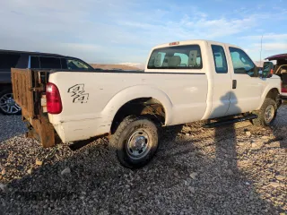 2012 Ford F-350 XL with VIN 1FT8X3B6XCED08530, listed as a Copart auction lot 81821204 with 296,182 mi miles and Salvage title. Bid and sale history available at DreamBid. Image 3.