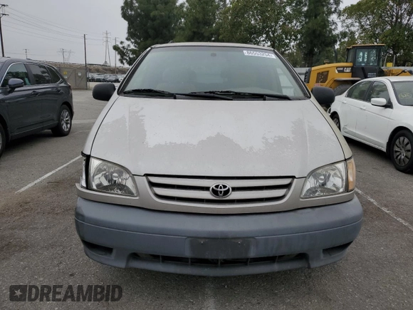 2002 Toyota Sienna LE with VIN 4T3ZF13CX2U473002, listed as a Copart auction lot 86553254 with 359,659 mi miles and Salvage Title. Bid and sale history available at DreamBid. Image 5.