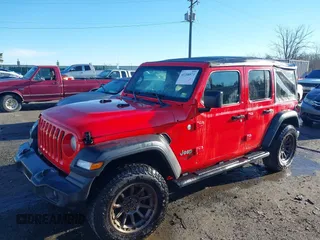 2020 Jeep Wrangler Unlimited Sport S с VIN 1C4HJXDG2LW341045, выставлен на аукционе IAAI как лот 41208571 с пробегом 121 244 миль миль и . История ставок и продаж доступна на DreamBid. Изображение 17.