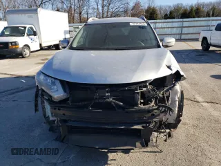 2019 Nissan Rogue SV with VIN 5N1AT2MT0KC752712, listed as a Copart auction lot 42323855 with 77,787 mi miles and Salvage Title. Bid and sale history available at DreamBid. Image 5.