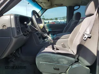 2005 GMC Sierra 1500HD SLE z VIN 1GTGK13UX5F827585, wystawiony jako Copart lot #45248805 z przebiegiem Nie podano mil oraz Szkoda całkowita • Salvage title. Historia ofert i sprzedaży dostępna na DreamBid. Obrazek 7.