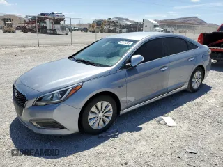 2016 Hyundai Sonata Hybrid SE with VIN KMHE24L18GA042198, listed as a Copart auction lot 61177343 with 95,810 mi miles. Bid and sale history available at carsss.com. Image 1.