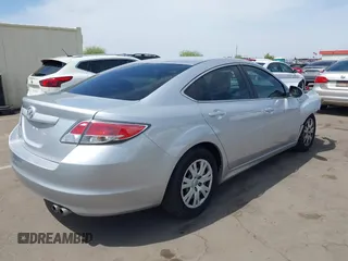 2011 Mazda Mazda6 i Sport with VIN 1YVHZ8BH9B5M27347, listed as a IAAI auction lot 41922553 with 147,573 mi miles. Bid and sale history available at carsss.com. Image 4.