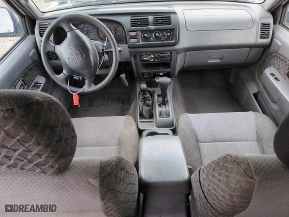 2000 Nissan Xterra XE with VIN 5N1ED28Y1YC611564, listed as a Copart auction lot 43395875 with 159,098 mi miles and Salvage Title. Bid and sale history available at carsss.com. Image 8.