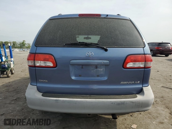 2002 Toyota Sienna LE with VIN 4T3ZF13C52U500896, listed as a Copart auction lot 53471125 with 223,003 mi miles and Salvage Title. Bid and sale history available at carsss.com. Image 6.