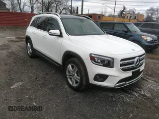 2021 Mercedes-Benz GLB 250 z VIN W1N4M4HB4MW096956, wystawiony jako IAAI lot #41712790 z przebiegiem 48 709 mil mil oraz . Historia ofert i sprzedaży dostępna na DreamBid. Obrazek 1.