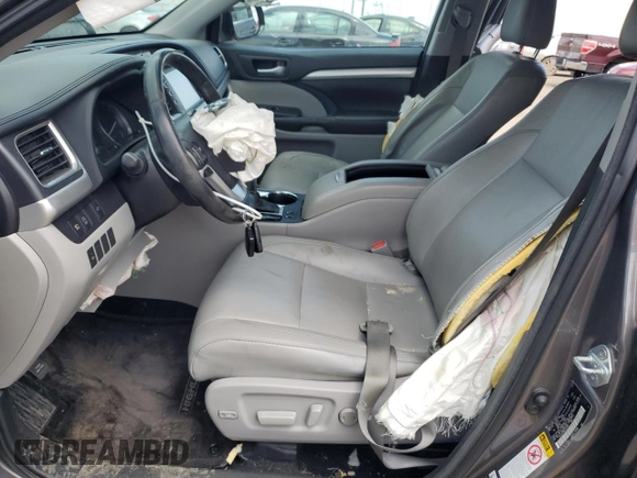 2017 Toyota Highlander XLE with VIN 5TDJZRFH8HS425504, listed as a Copart auction lot 59819625 with 149,287 mi miles and Salvage title. Bid and sale history available at DreamBid. Image 7.