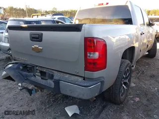 2007 Chevrolet Silverado 1500 LT w/1LT with VIN 2GCEC13C371610255, listed as a IAAI auction lot 41343352 with 191,077 mi miles. Bid and sale history available at carsss.com. Image 16.