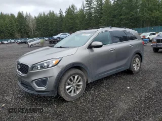 2018 Kia Sorento L with VIN 5XYPG4A32JG408103, listed as a Copart auction lot 49553575 with 136,879 mi miles and Clean Title. Bid and sale history available at carsss.com. Image 1.