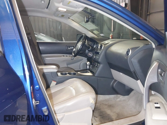 2008 Nissan Rogue SL with VIN JN8AS58V58W140411, listed as a IAAI auction lot 41823823 with 165,565 mi miles and . Bid and sale history available at DreamBid. Image 5.