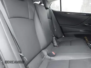 2021 Lexus ES with VIN 58ADZ1B14MU091585, listed as a IAAI auction lot 41576482 with 30,535 mi miles. Bid and sale history available at carsss.com. Image 8.