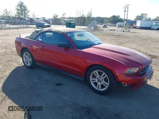2012 Ford Mustang V6 with VIN 1ZVBP8EM4C5203508, listed as a IAAI auction lot 41688187 with 226,571 mi miles and . Bid and sale history available at carsss.com. Image 1.