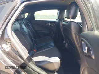 2016 Chrysler 200 S with VIN 1C3CCCBB5GN158260, listed as a IAAI auction lot 41981339 with 105,664 mi miles. Bid and sale history available at carsss.com. Image 8.