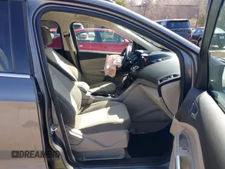 2014 Ford Escape SE with VIN 1FMCU0GX7EUC46334, listed as a IAAI auction lot 41932120 with 126,861 mi miles. Bid and sale history available at carsss.com. Image 5.