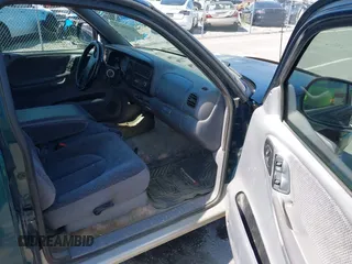 1997 Dodge Dakota with VIN 1B7GL23X5VS157528, listed as a IAAI auction lot 42739190 with 119,889 mi miles and . Bid and sale history available at DreamBid. Image 5.