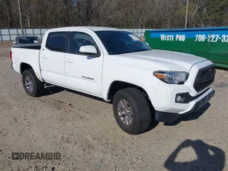 2017 Toyota Tacoma SR5 with VIN 5TFAZ5CN8HX044250, listed as a IAAI auction lot 41848524 with 53,379 mi miles. Bid and sale history available at carsss.com. Image 1.