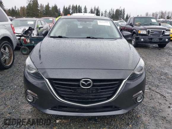 2016 Mazda 3 S Grand Touring z VIN JM1BM1N37G1351062, wystawiony jako IAAI lot #41573775 z przebiegiem 68 634 mil mil oraz . Historia ofert i sprzedaży dostępna na DreamBid. Obrazek 12.