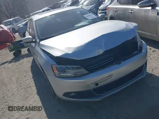 2012 Volkswagen Jetta Sedan SEL w/Sunroof with VIN 3VWLX7AJ6CM452624, listed as a IAAI auction lot 41685651 with 94,413 mi miles. Bid and sale history available at carsss.com. Image 1.