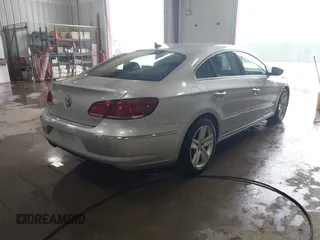 2015 Volkswagen CC R-Line z VIN WVWBP7AN9FE826400, wystawiony jako IAAI lot #40931896 z przebiegiem 117 022 mil mil oraz . Historia ofert i sprzedaży dostępna na DreamBid. Obrazek 4.