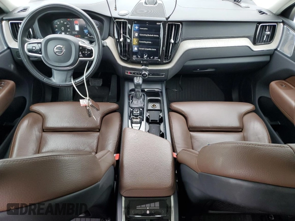 2018 Volvo XC60 Inscription z VIN LYVA22RL4JB096355, wystawiony jako Copart lot #56477115 z przebiegiem 94 404 mil mil oraz Szkoda całkowita • Salvage title. Historia ofert i sprzedaży dostępna na DreamBid. Obrazek 8.