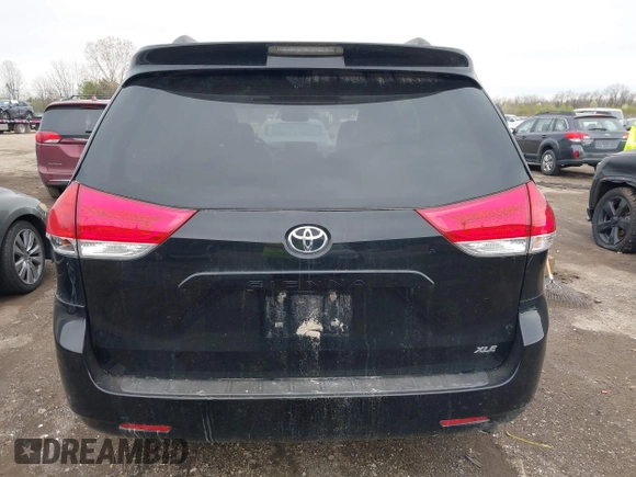 2011 Toyota Sienna XLE AAS with VIN 5TDYK3DC9BS071636, listed as a IAAI auction lot 41972332 with 204,477 mi miles and . Bid and sale history available at DreamBid. Image 17.