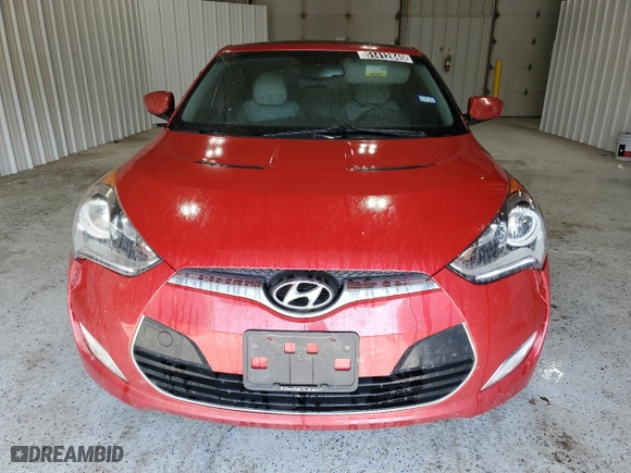 2013 Hyundai Veloster w/Gray Int with VIN KMHTC6AD7DU114144, listed as a Copart auction lot 51412845 with 128,305 mi miles and Clean Title. Bid and sale history available at carsss.com. Image 5.