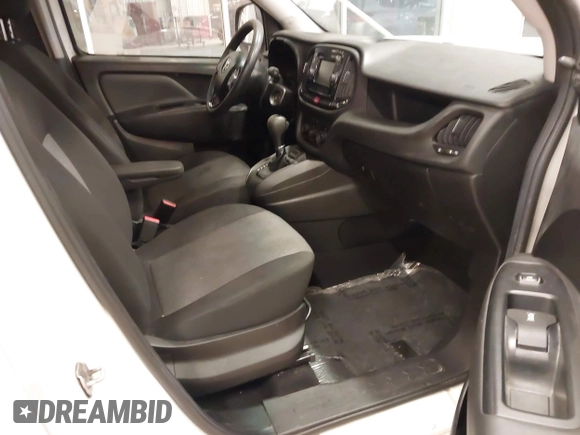 2019 Ram ProMaster City Cargo Tradesman z VIN ZFBHRFAB6K6N87710, wystawiony jako IAAI lot #41124995 z przebiegiem 201 012 mil mil oraz . Historia ofert i sprzedaży dostępna na DreamBid. Obrazek 5.