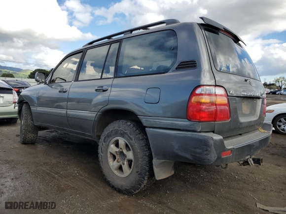 1998 Toyota Land Cruiser with VIN JT3HT05J0W0006471, listed as a Copart auction lot 49091535 with 314,727 mi miles and Salvage Title. Bid and sale history available at carsss.com. Image 2.