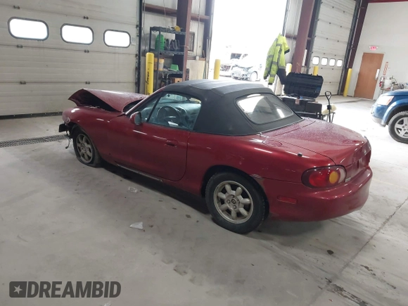 2001 Mazda MX-5 Miata with VIN JM1NB353X10215794, listed as a IAAI auction lot 42092359 with 121,684 mi miles and . Bid and sale history available at DreamBid. Image 3.