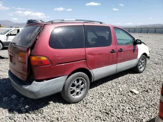 2000 Toyota Sienna LE z VIN 4T3ZF13C5YU247698, wystawiony jako Copart lot #53968755 z przebiegiem Nie podano mil oraz Szkoda całkowita • Salvage title. Historia ofert i sprzedaży dostępna na DreamBid. Obrazek 3.