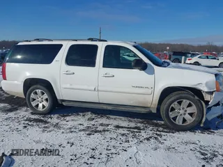 2007 GMC Yukon XL SLT with VIN 1GKFK16397J206390, listed as a IAAI auction lot 41358459 with 237,984 mi miles. Bid and sale history available at carsss.com. Image 13.