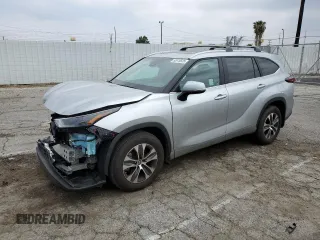 2024 Toyota Highlander LE with VIN 5TDKDRAHXRS544893, listed as a Copart auction lot 53976535 with 5,148 mi miles and Salvage title. Bid and sale history available at DreamBid. Image 1.