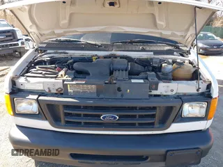 2007 Ford Econoline Cargo with VIN 1FTSE34L47DA57417, listed as a IAAI auction lot 41832862 with 124,517 mi miles. Bid and sale history available at carsss.com. Image 10.