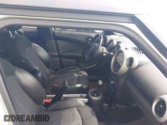 2012 MINI Countryman S with VIN WMWZC5C56CWM13283, listed as a IAAI auction lot 42093902 with 230,000 mi miles and . Bid and sale history available at DreamBid. Image 5.