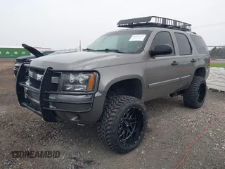 2008 Chevrolet Tahoe Special Service with VIN 1GNFK03058R252177, listed as a IAAI auction lot 41859933 with 176,574 mi miles. Bid and sale history available at carsss.com. Image 17.