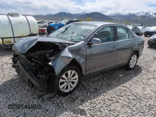 2010 Volkswagen Jetta SE z VIN 3VWRZ7AJ8AM068619, wystawiony jako Copart lot #54617855 z przebiegiem 167 787 mil mil oraz Szkoda całkowita • Salvage title. Historia ofert i sprzedaży dostępna na DreamBid. Obrazek 1.