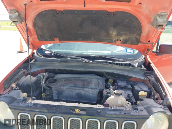 2017 Jeep Renegade Sport с VIN ZACCJAAB3HPF12020, выставлен на аукционе IAAI как лот 42323416 с пробегом 148 895 миль миль и . История ставок и продаж доступна на DreamBid. Изображение 10.