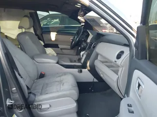 2009 Honda Pilot LX z VIN 5FNYF38259B009896, wystawiony jako IAAI lot #41506720 z przebiegiem 242 072 mil mil oraz . Historia ofert i sprzedaży dostępna na DreamBid. Obrazek 5.