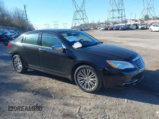 2011 Chrysler 200 Limited with VIN 1C3BC2FG4BN603513, listed as a IAAI auction lot 41036136 with 48,512 mi miles. Bid and sale history available at carsss.com. Image 1.