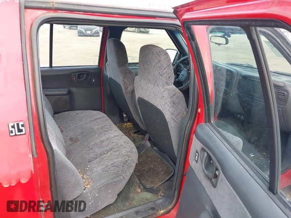 2000 GMC Sonoma with VIN 1GTDT14W1YK114098, listed as a IAAI auction lot 41995392 with 261,905 mi miles and . Bid and sale history available at DreamBid. Image 8.