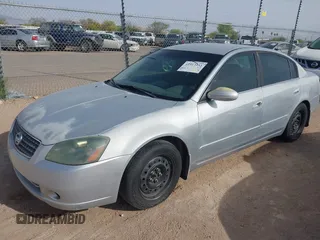 2006 Nissan Altima 2.5 S with VIN 1N4AL11D16N428518, listed as a IAAI auction lot 41917353 with 182,184 mi miles. Bid and sale history available at carsss.com. Image 2.