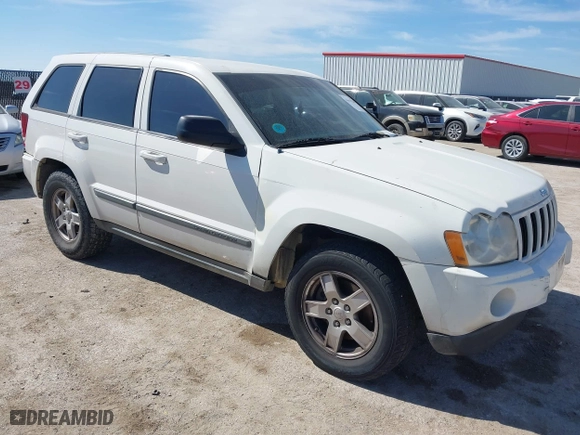 2007 Jeep Grand Cherokee Laredo with VIN 1J8GS48K97C597673, listed as a IAAI auction lot 41625207 with 150,365 mi miles. Bid and sale history available at carsss.com. Image 1.