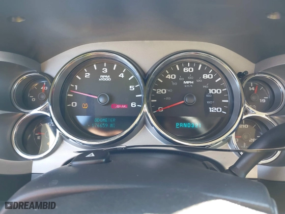 2007 Chevrolet Silverado 1500 LT w/1LT with VIN 2GCEC13C771615359, listed as a IAAI auction lot 41625289 with 176,659 mi miles. Bid and sale history available at carsss.com. Image 7.