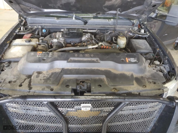 2011 Chevrolet Silverado 2500HD LT with VIN 1GC1KXC80BF230209, listed as a Copart auction lot 44757865 with 325,580 mi miles and Non Repairable. Bid and sale history available at carsss.com. Image 13.