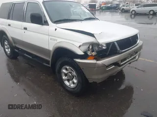 1998 Mitsubishi Montero Sport LS with VIN JA4MT31P1WP033671, listed as a IAAI auction lot 41725943 with 189,759 mi miles. Bid and sale history available at carsss.com. Image 6.